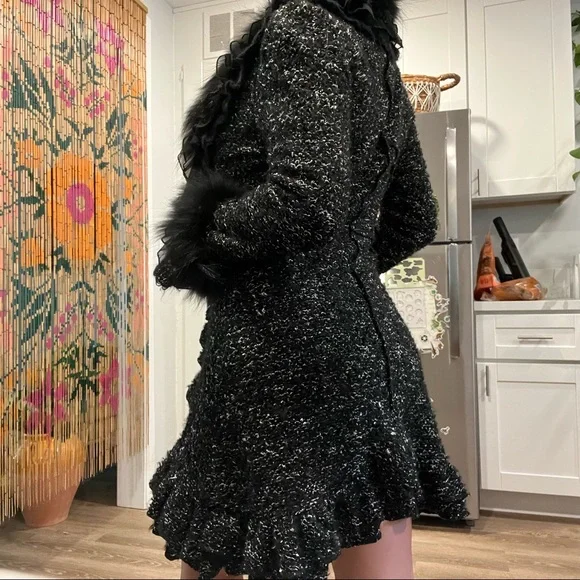 Dolce Cabo black white ruffles fur coat sweater